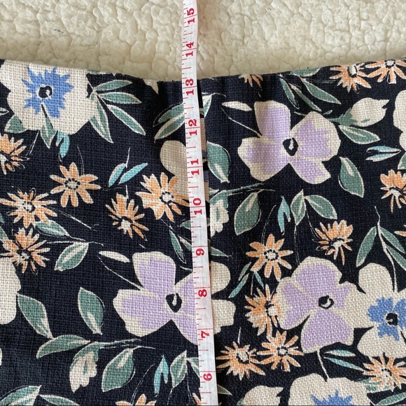 Gap Floral Print Shorts - Picture 9 of 10